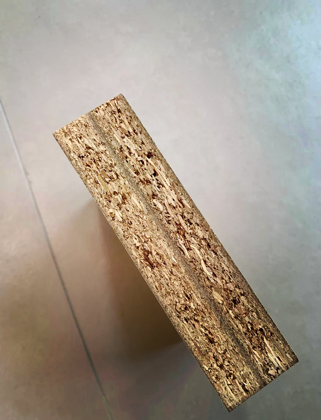 郑州颗粒板：你以为的“好板材”，恰恰是高端品牌淘汰的对象